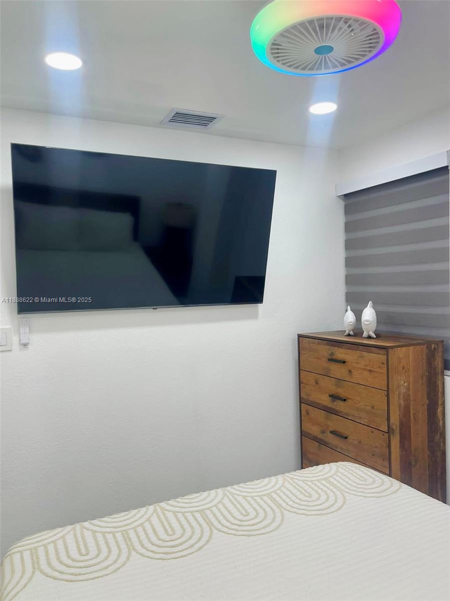 SEXTON COVES ESTATES - Residential