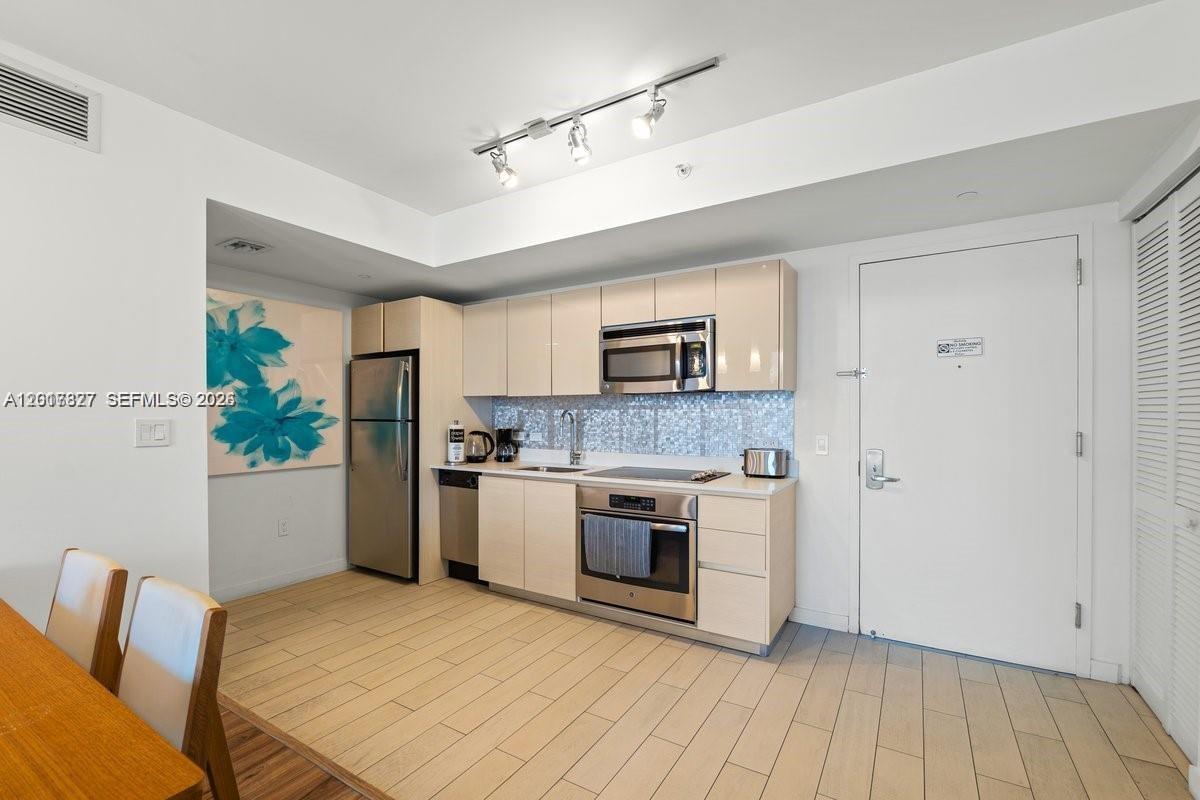 BEACHWALK CONDOMINIUM - Residential