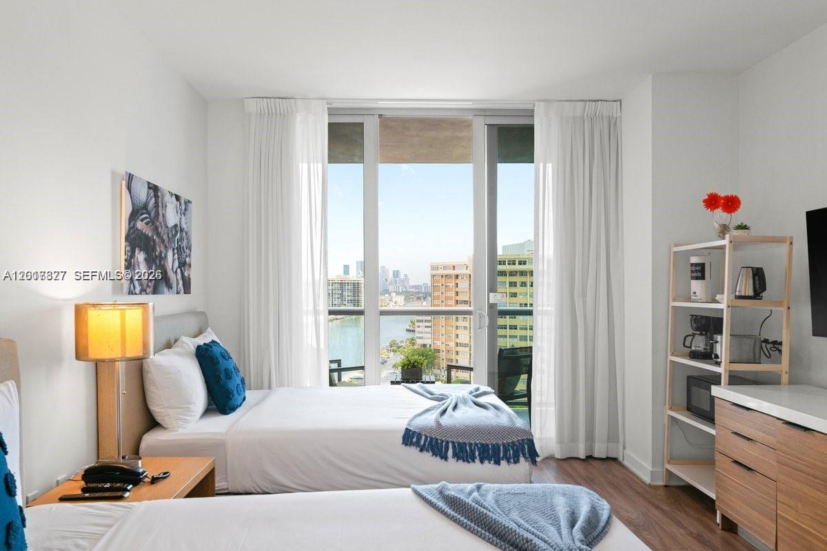 BEACHWALK CONDOMINIUM - Residential