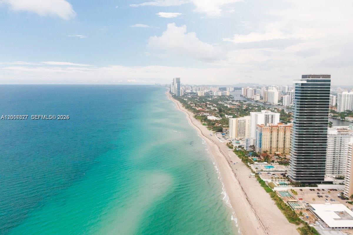 BEACHWALK CONDOMINIUM - Residential