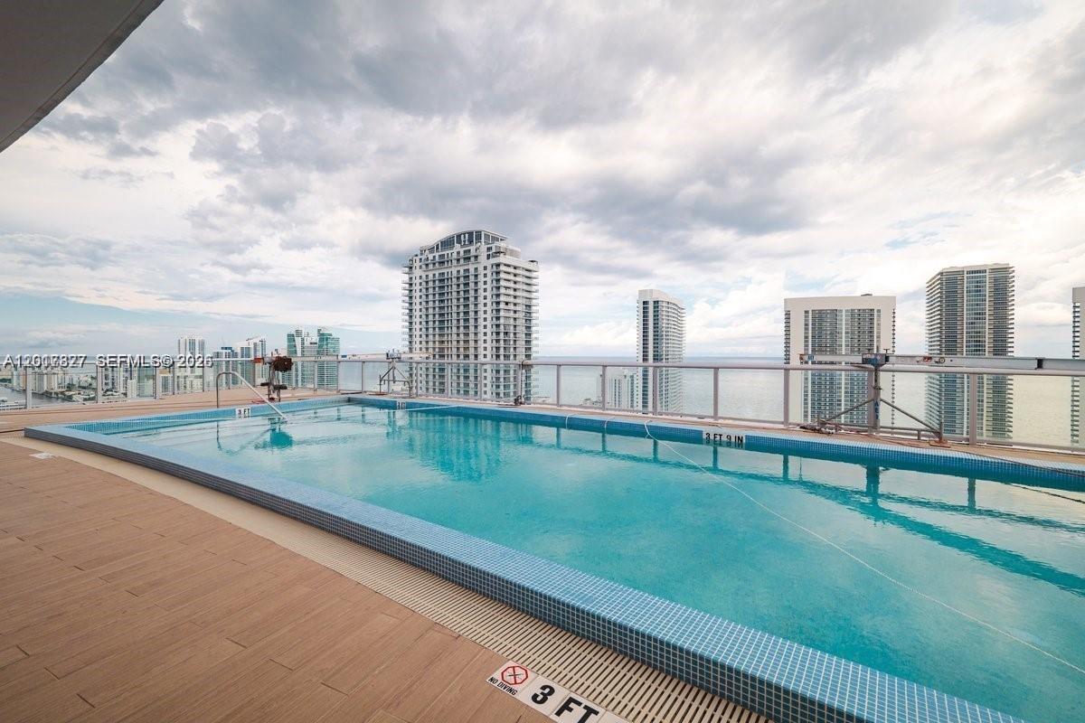 BEACHWALK CONDOMINIUM - Residential