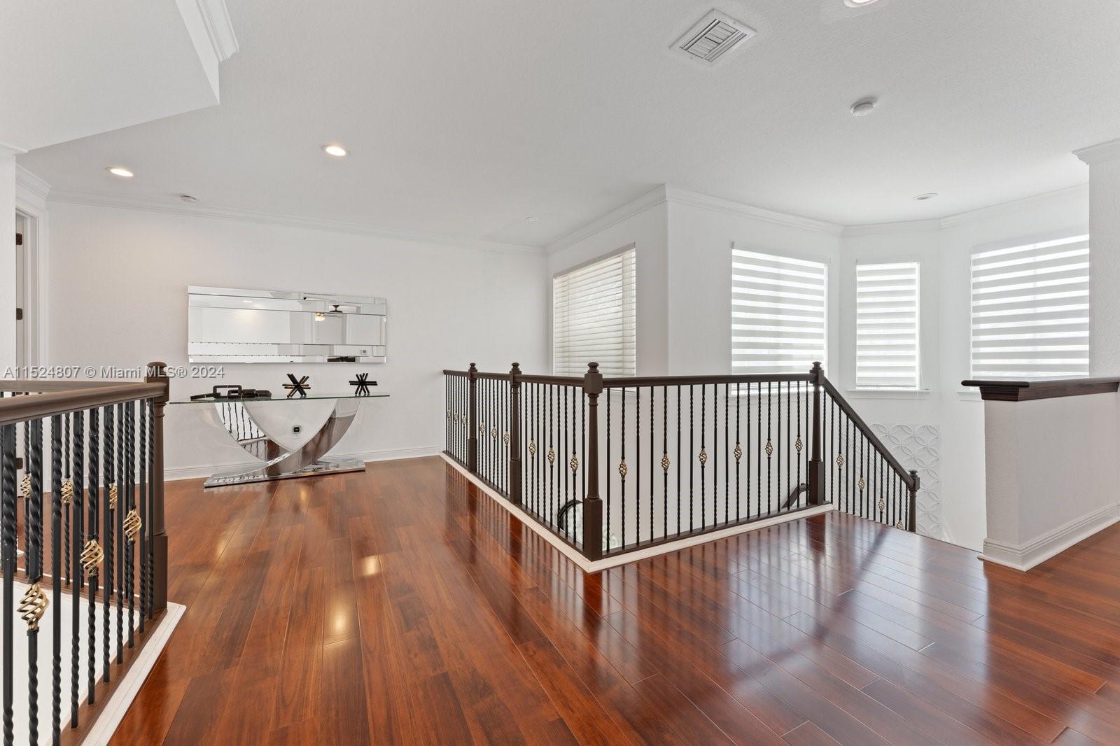 THREE ISLANDS 3RD SECTION - Residential