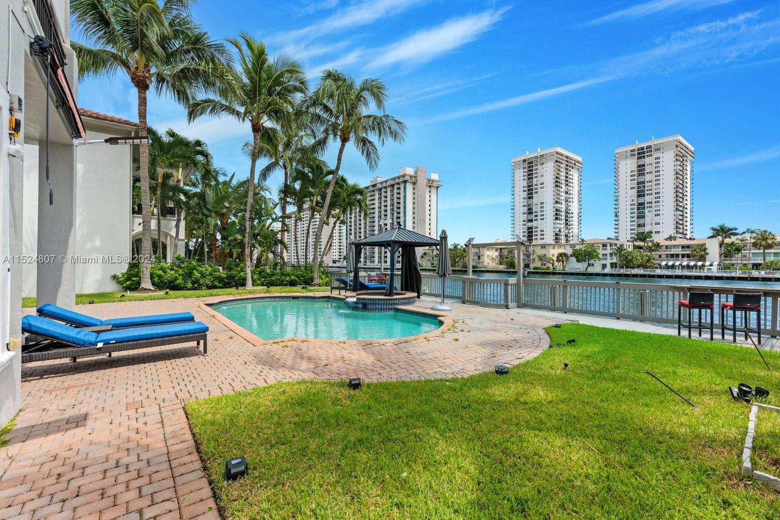 THREE ISLANDS 3RD SECTION - Residential