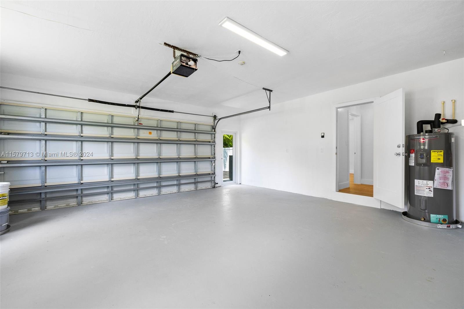 REGAL PARK ESTS 1ST ADDN - Residential