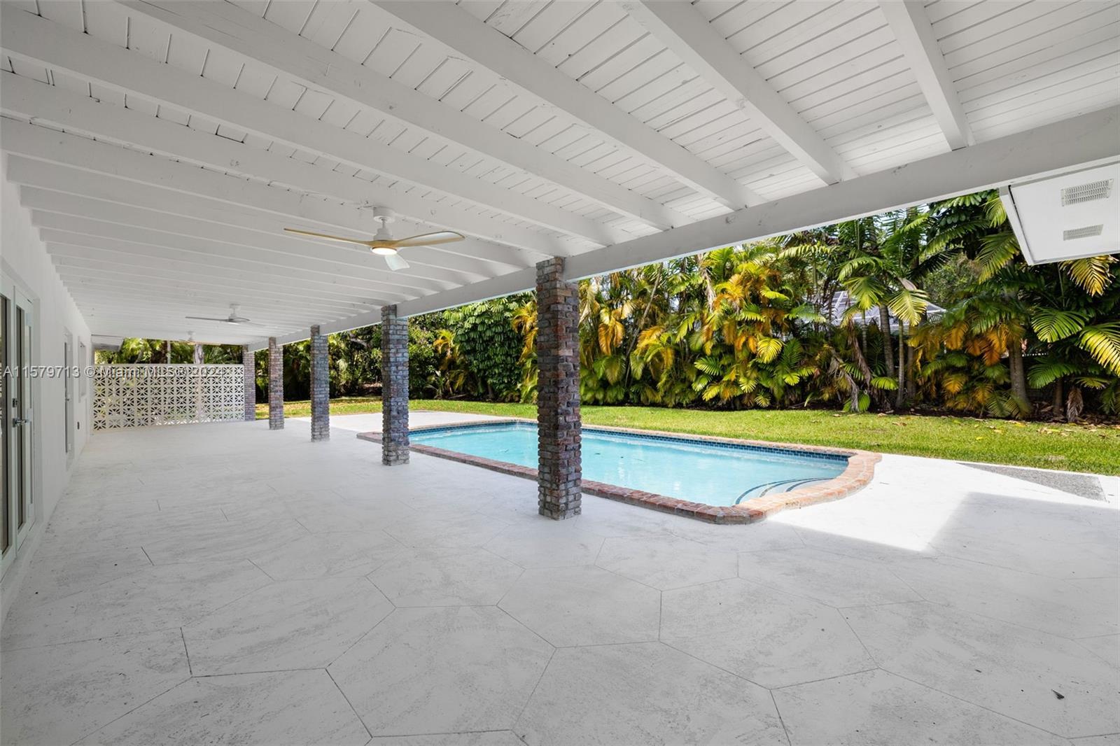 REGAL PARK ESTS 1ST ADDN - Residential