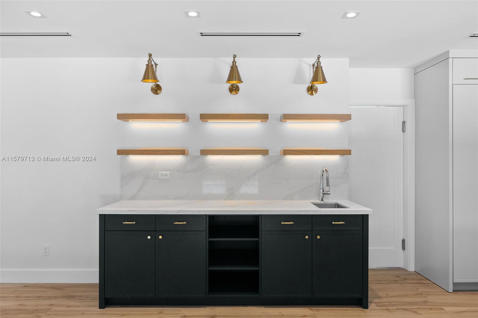 REGAL PARK ESTS 1ST ADDN - Residential