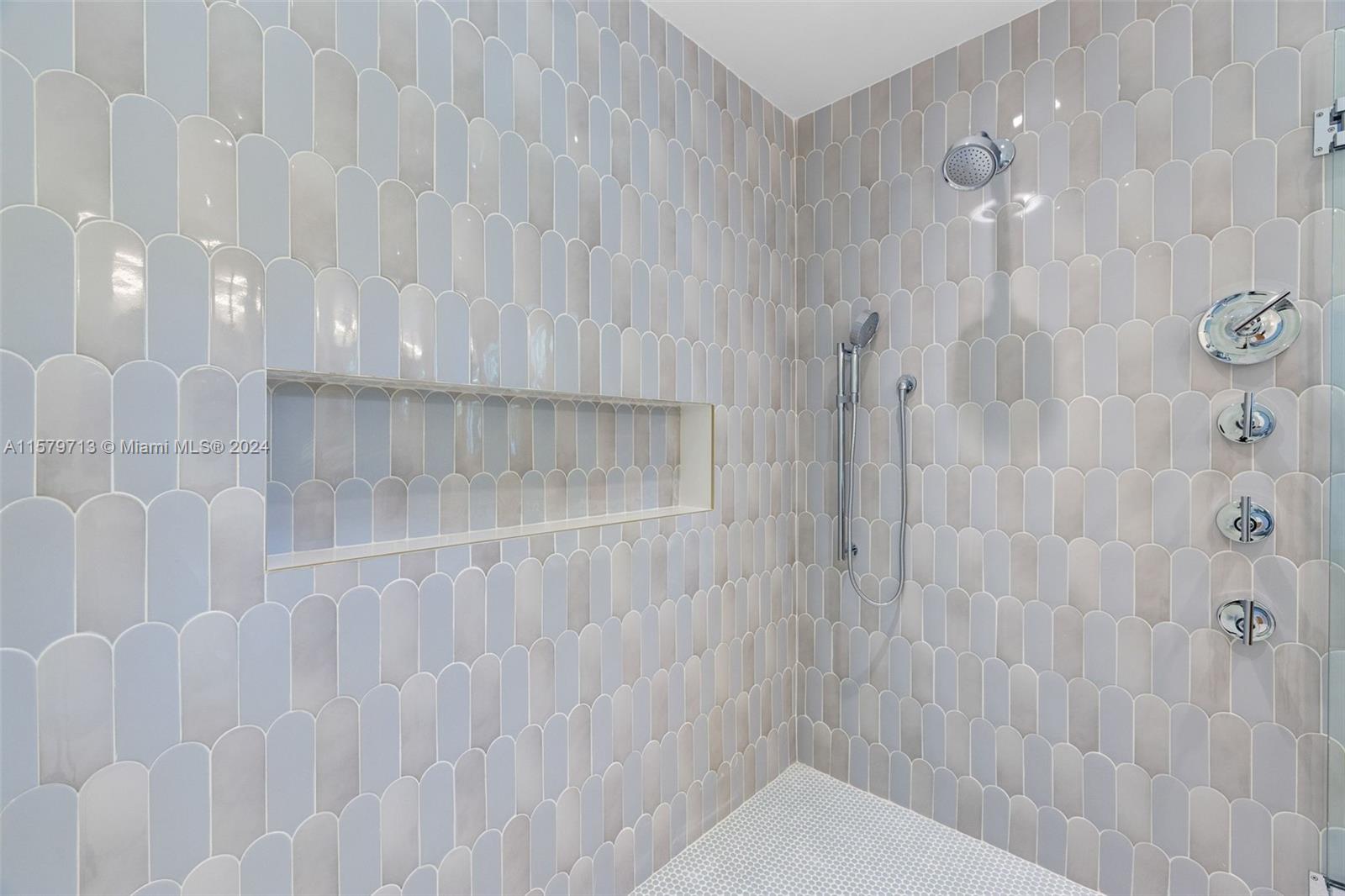 REGAL PARK ESTS 1ST ADDN - Residential