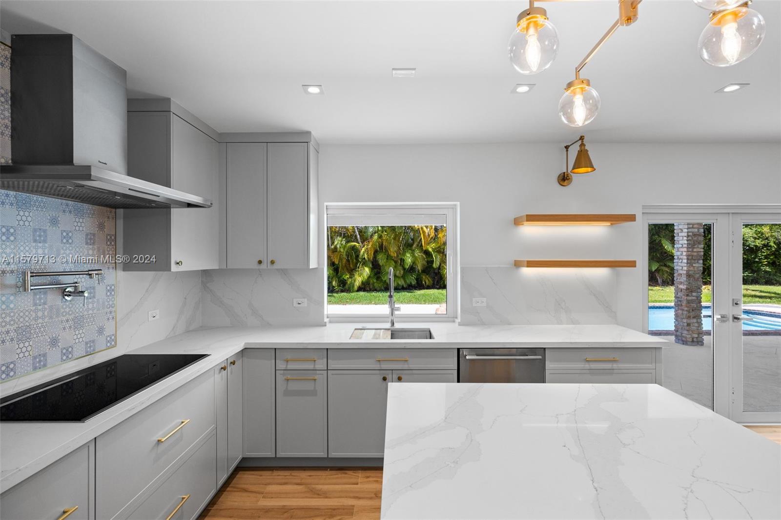 REGAL PARK ESTS 1ST ADDN - Residential