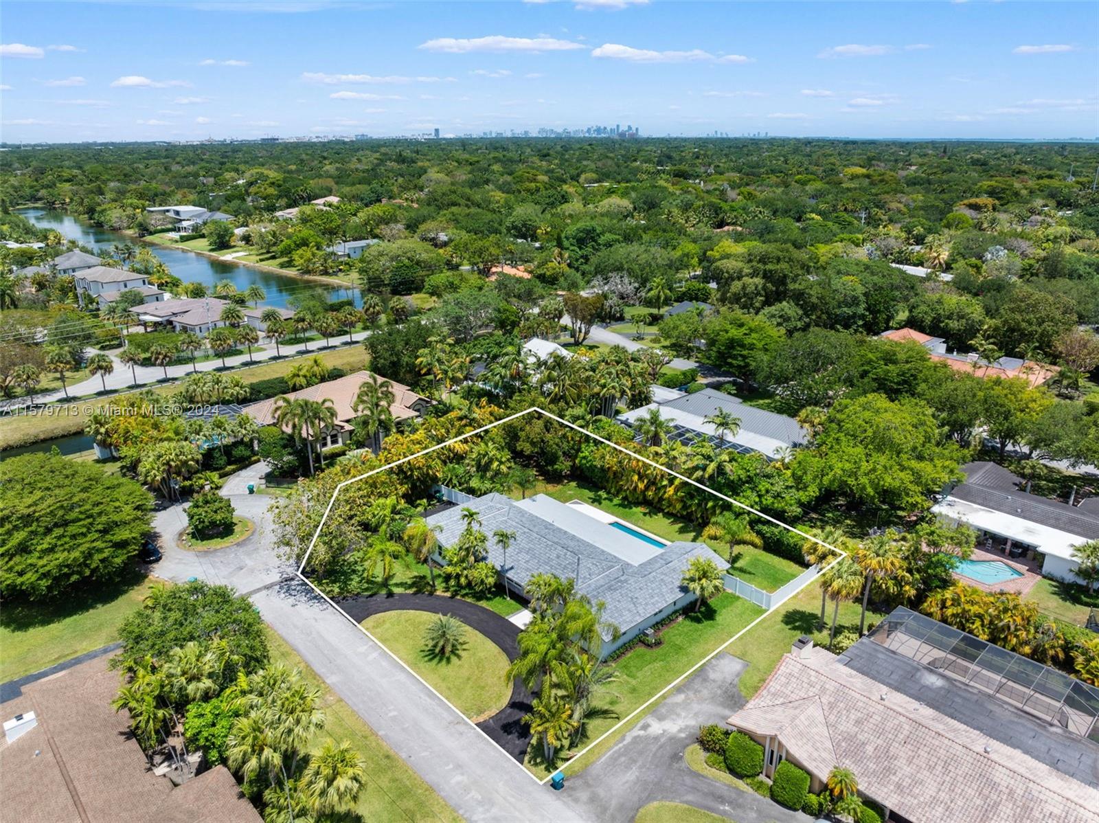 REGAL PARK ESTS 1ST ADDN - Residential