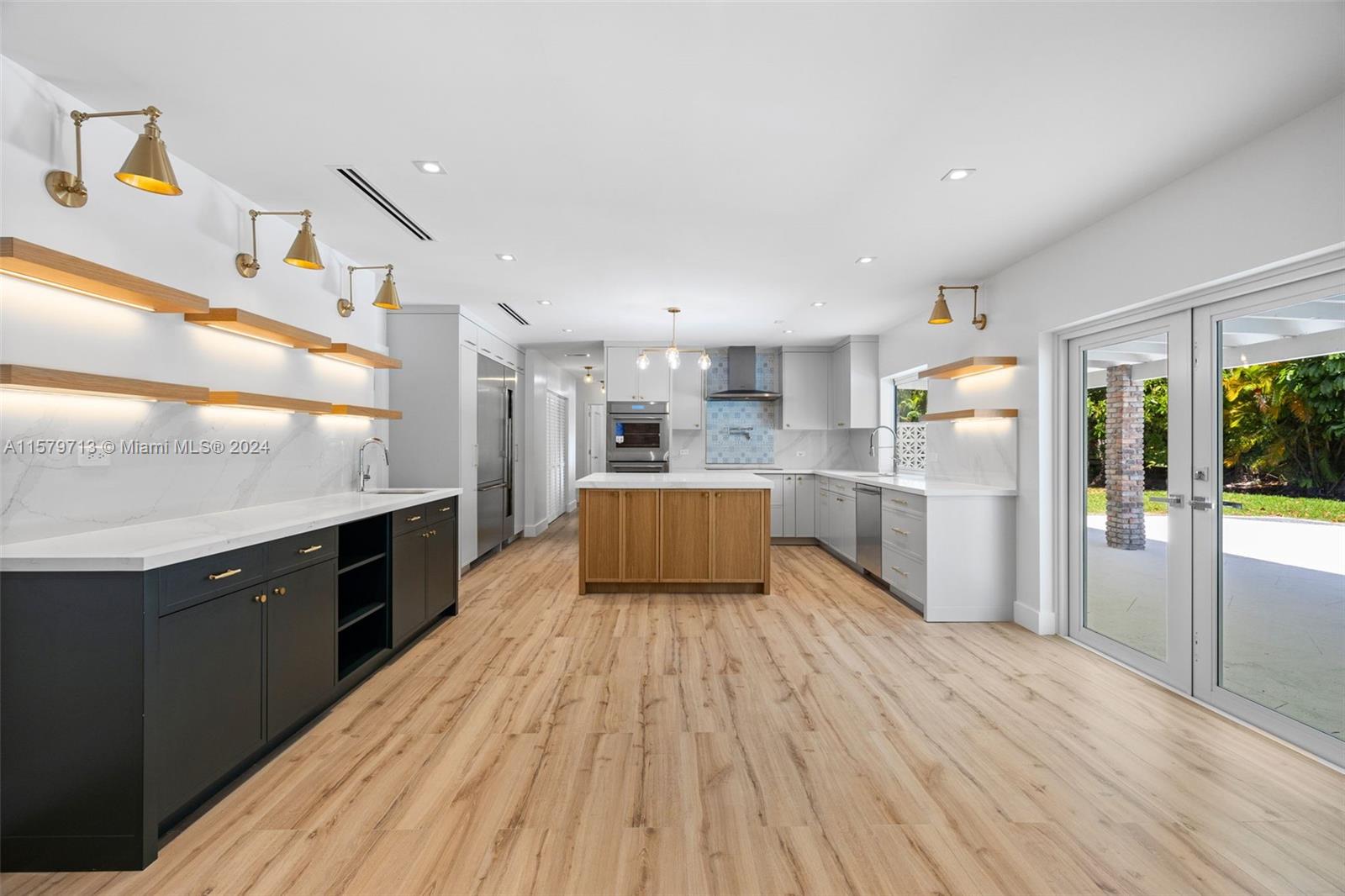 REGAL PARK ESTS 1ST ADDN - Residential