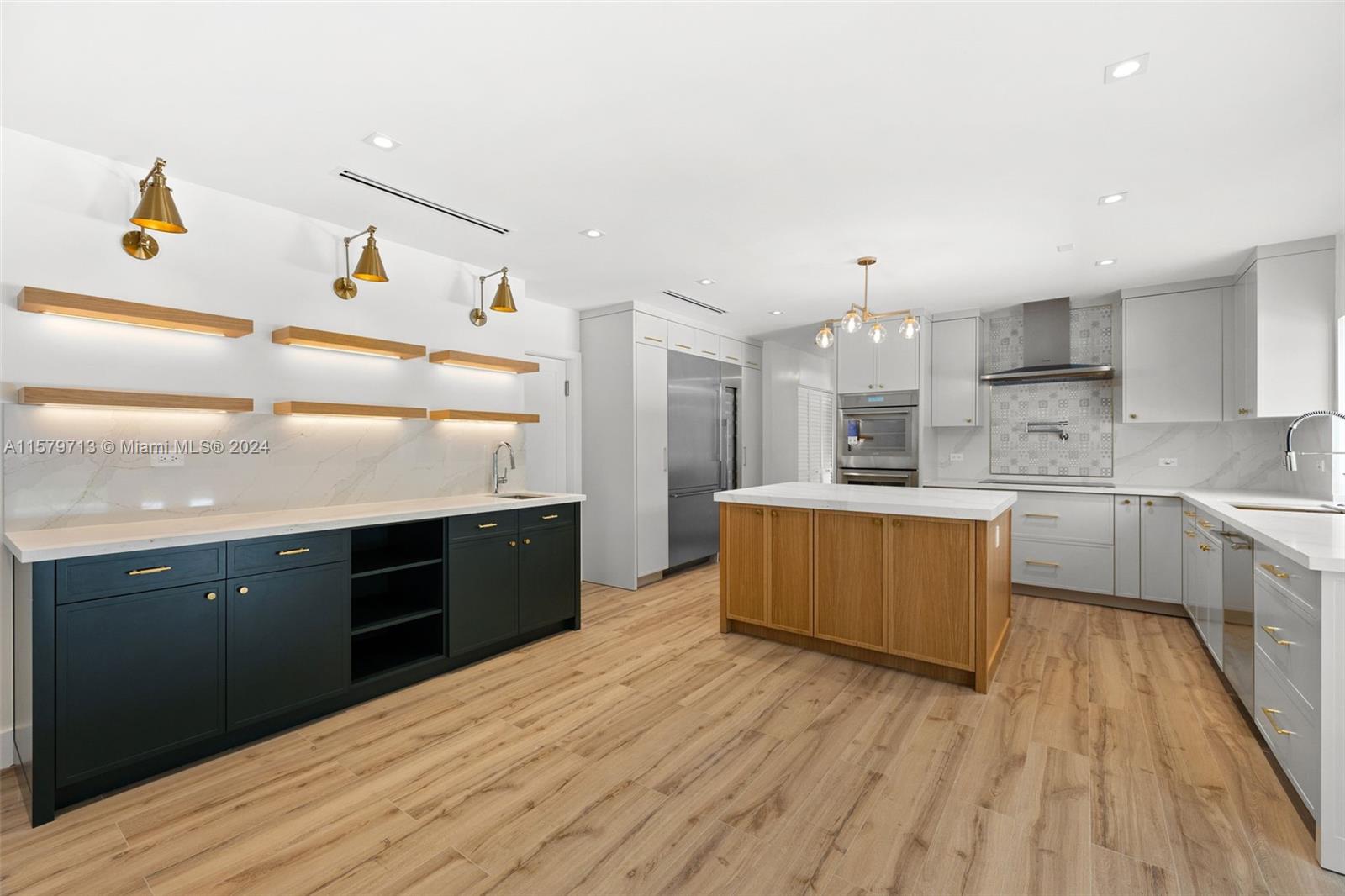 REGAL PARK ESTS 1ST ADDN - Residential