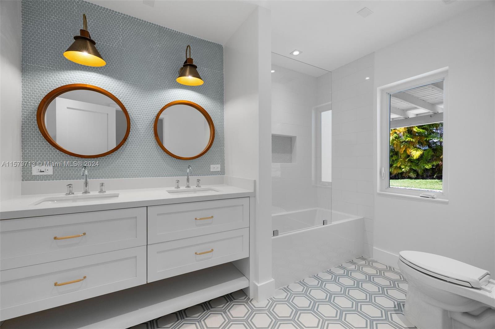 REGAL PARK ESTS 1ST ADDN - Residential