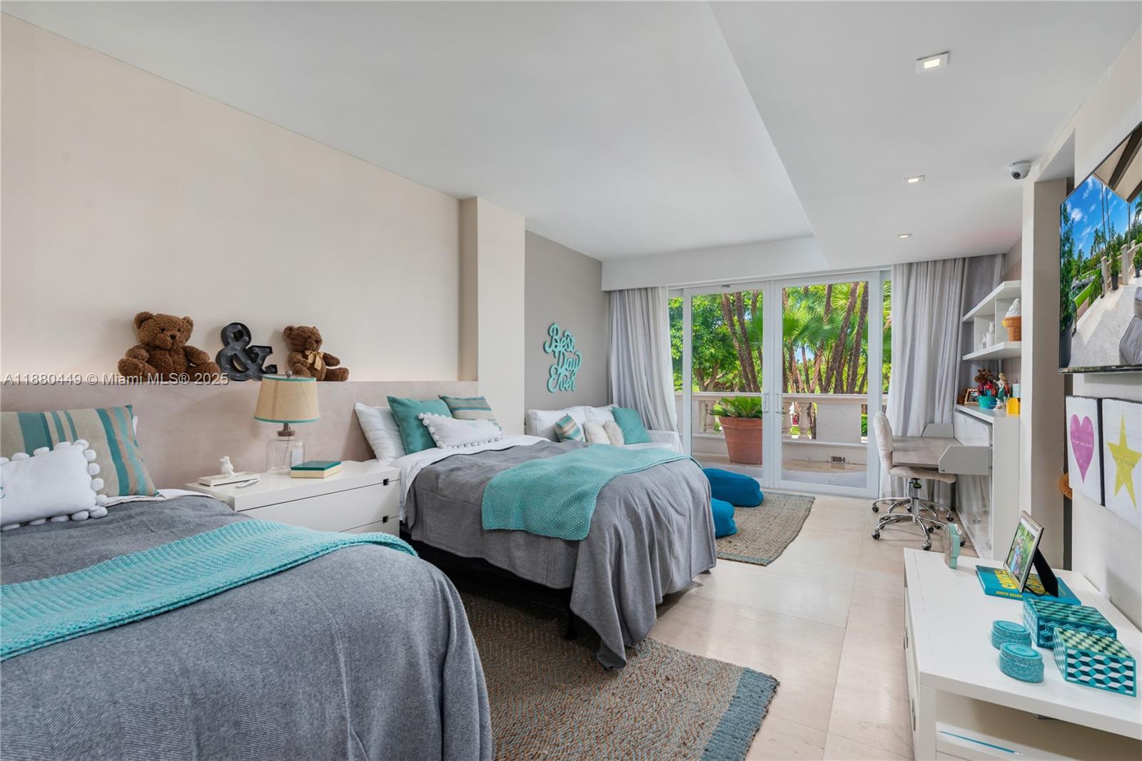 BAYSIDE VILLAGE CONDO - Residential Lease