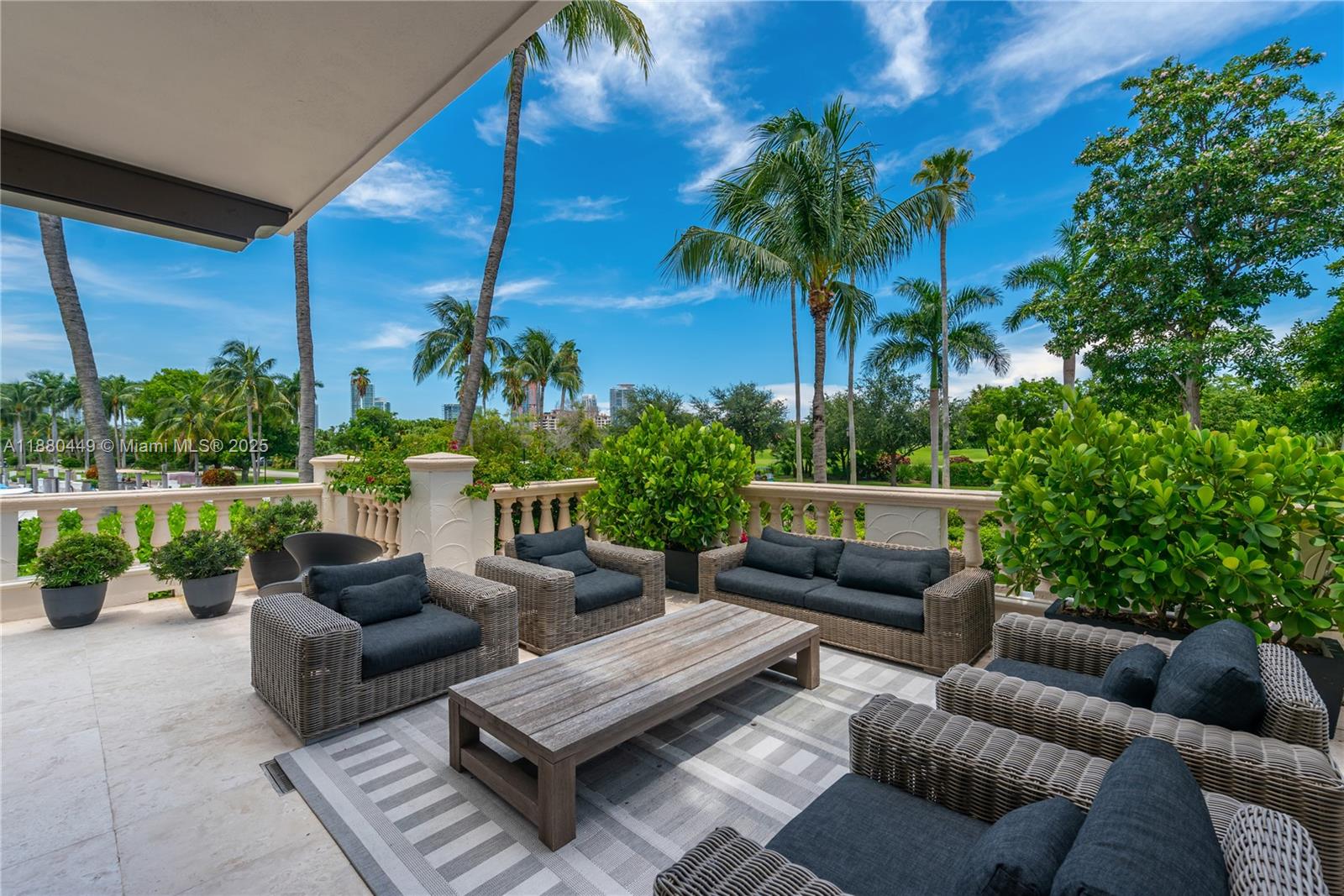 BAYSIDE VILLAGE CONDO - Residential Lease