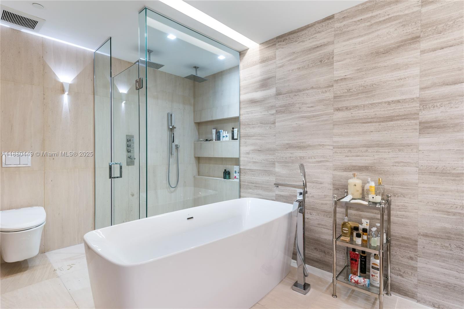 BAYSIDE VILLAGE CONDO - Residential Lease