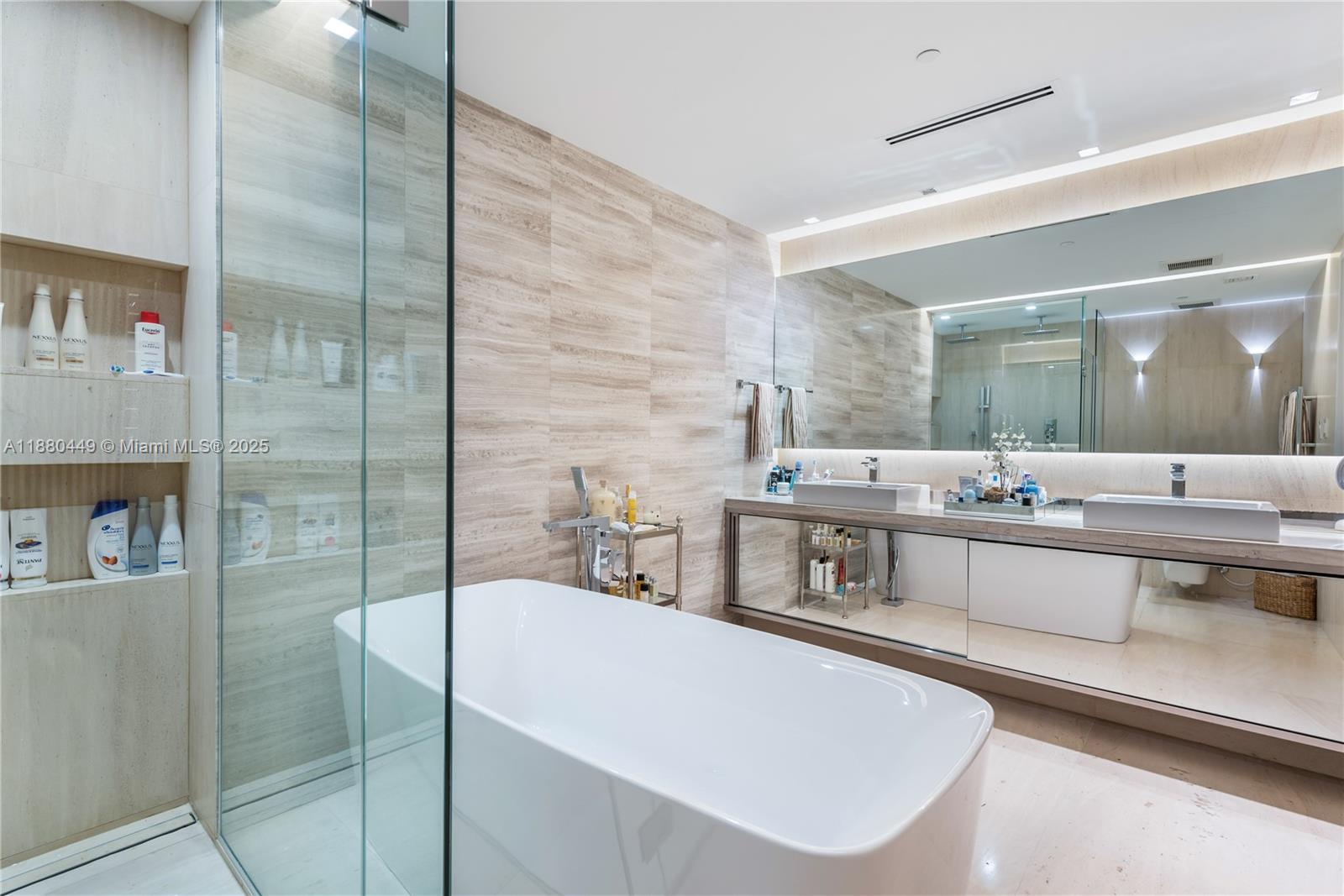 BAYSIDE VILLAGE CONDO - Residential Lease