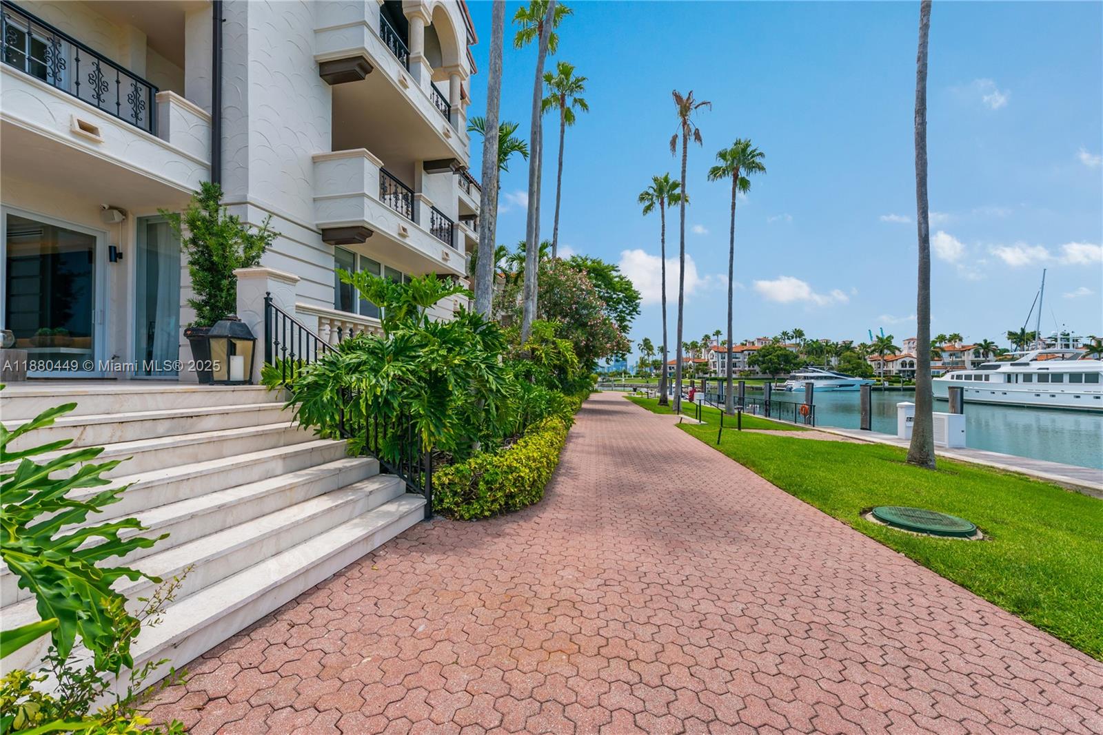 BAYSIDE VILLAGE CONDO - Residential Lease