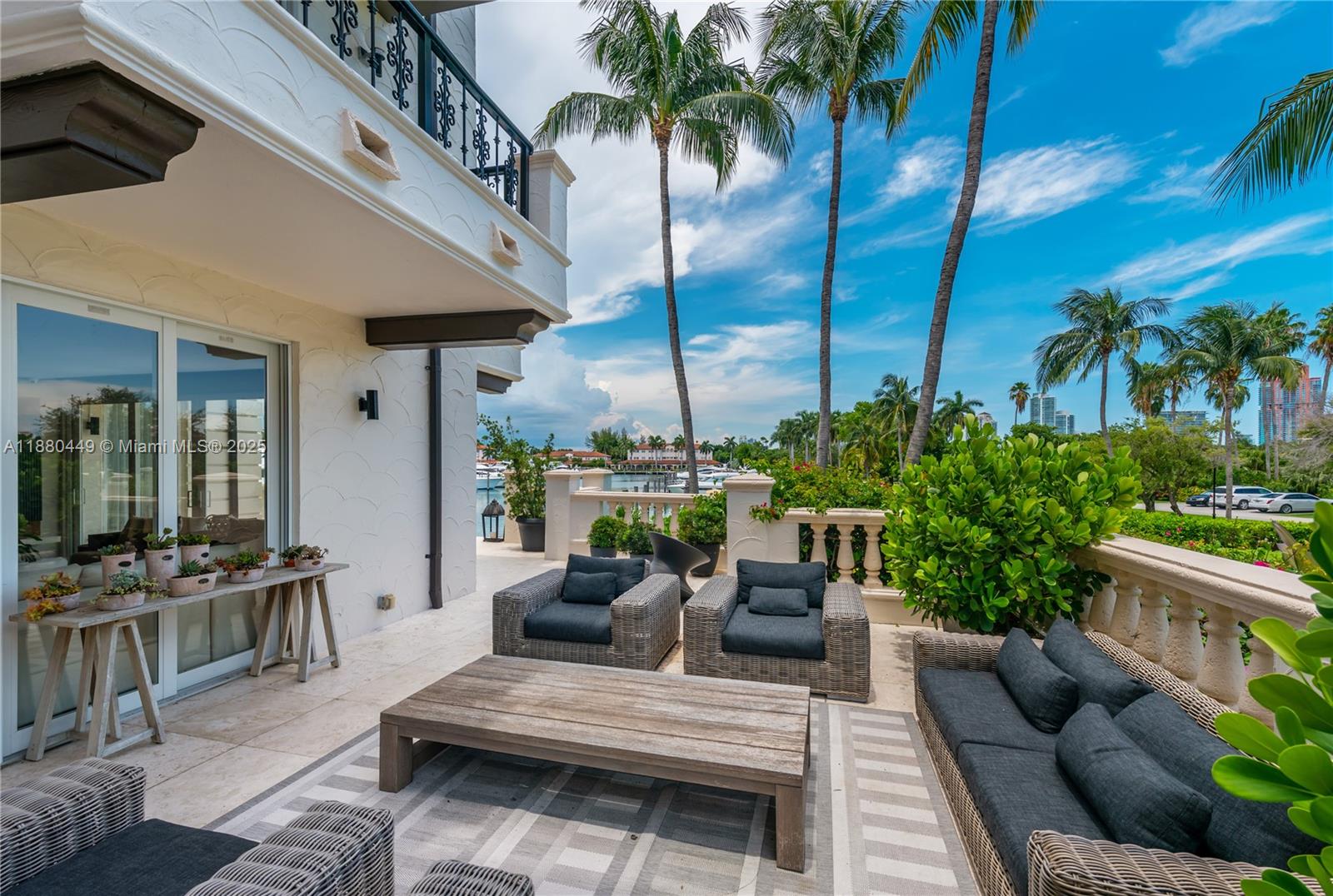 BAYSIDE VILLAGE CONDO - Residential Lease