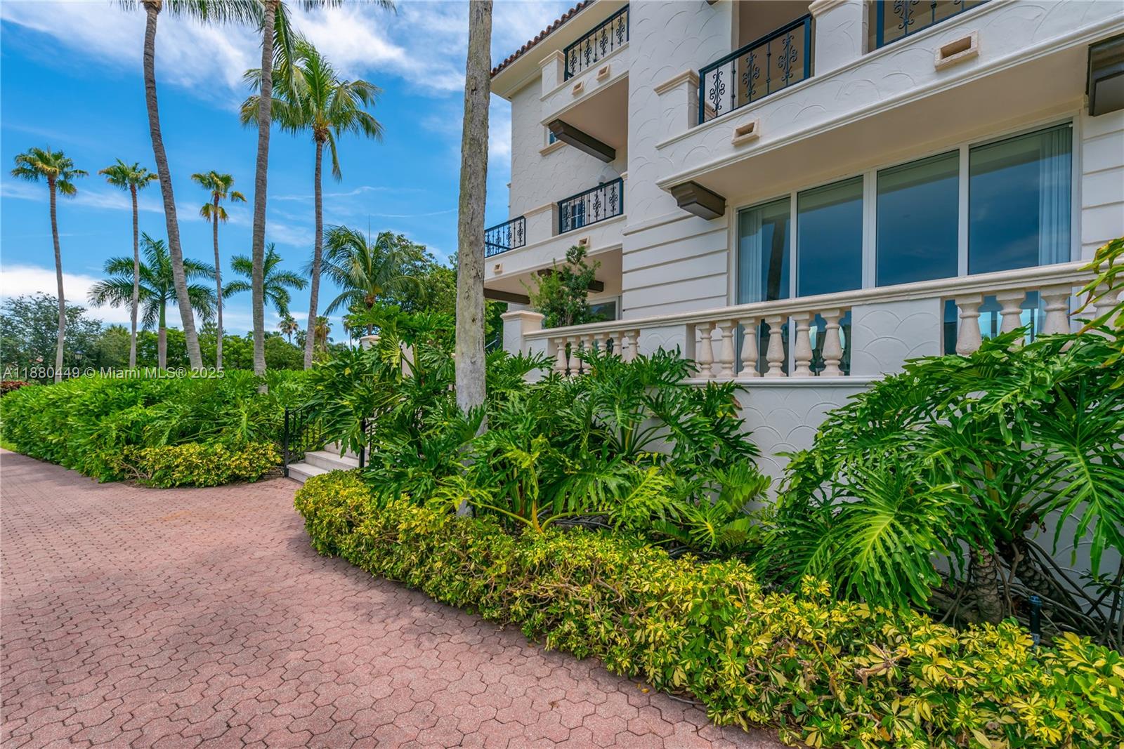 BAYSIDE VILLAGE CONDO - Residential Lease