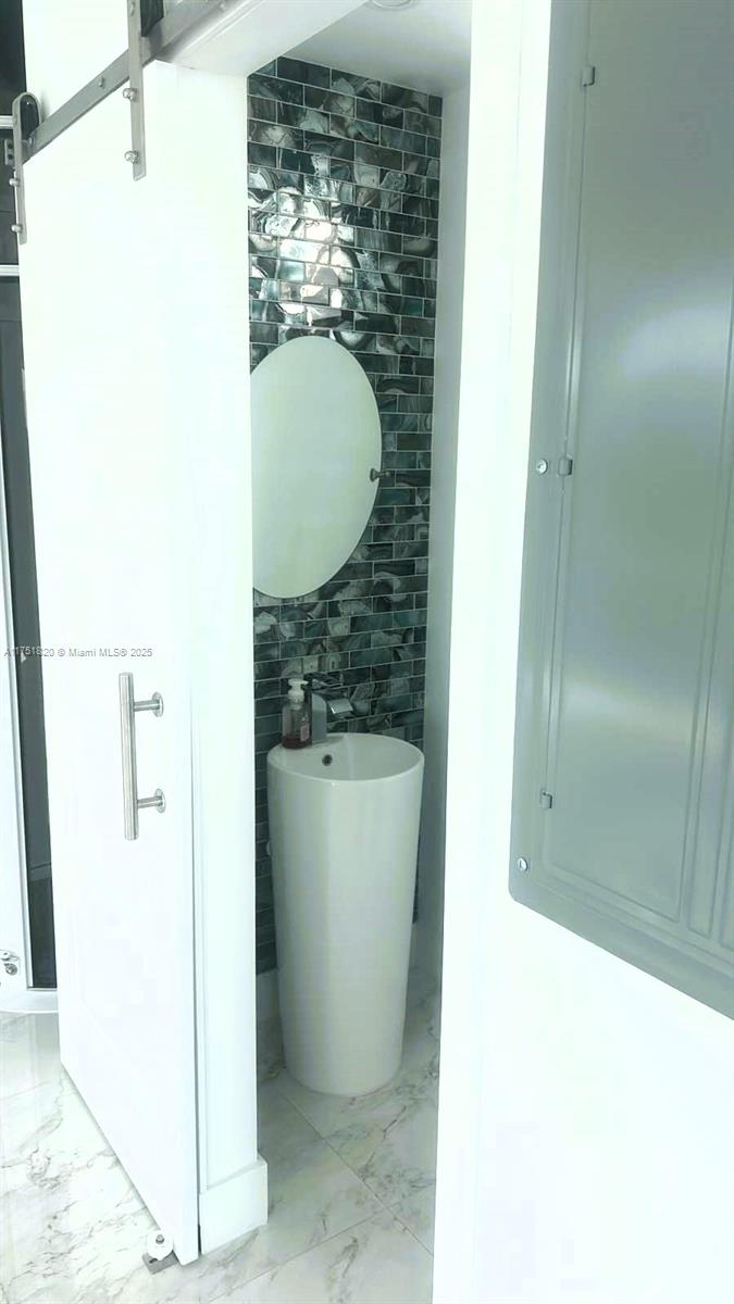 KEY LARGO OCEAN RESORT CO - Residential