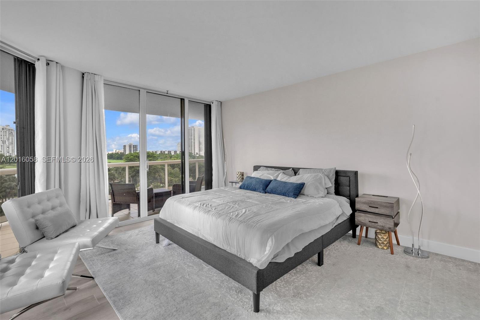 TERRACES NORTH TURNBERRY - Residential