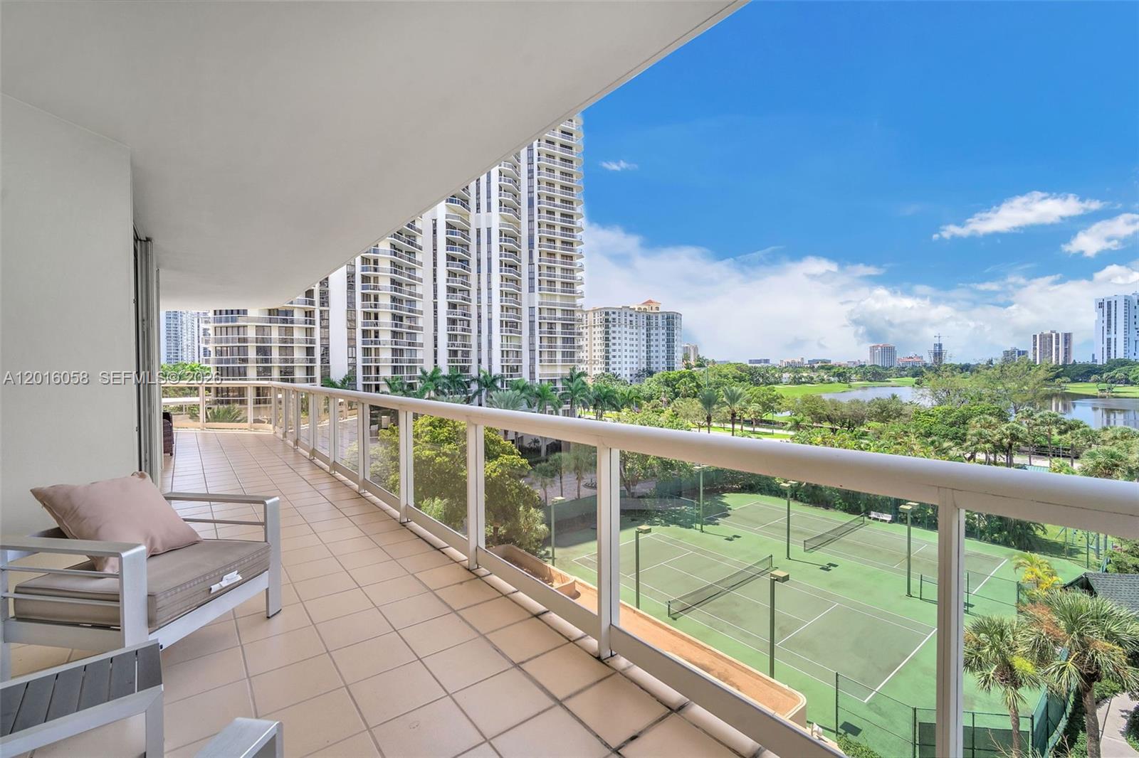 TERRACES NORTH TURNBERRY - Residential