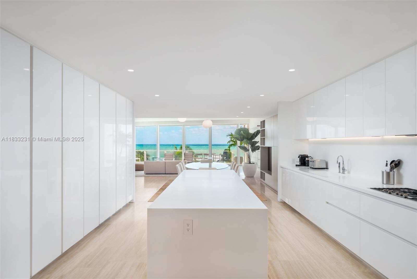 SURF CLUB CONDO - Residential