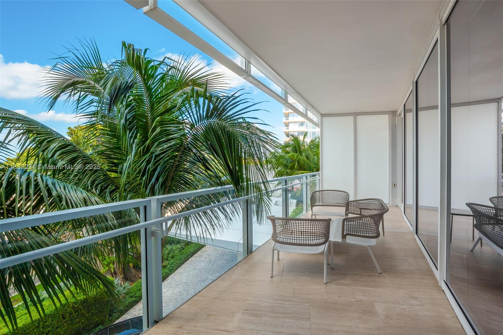 SURF CLUB CONDO - Residential