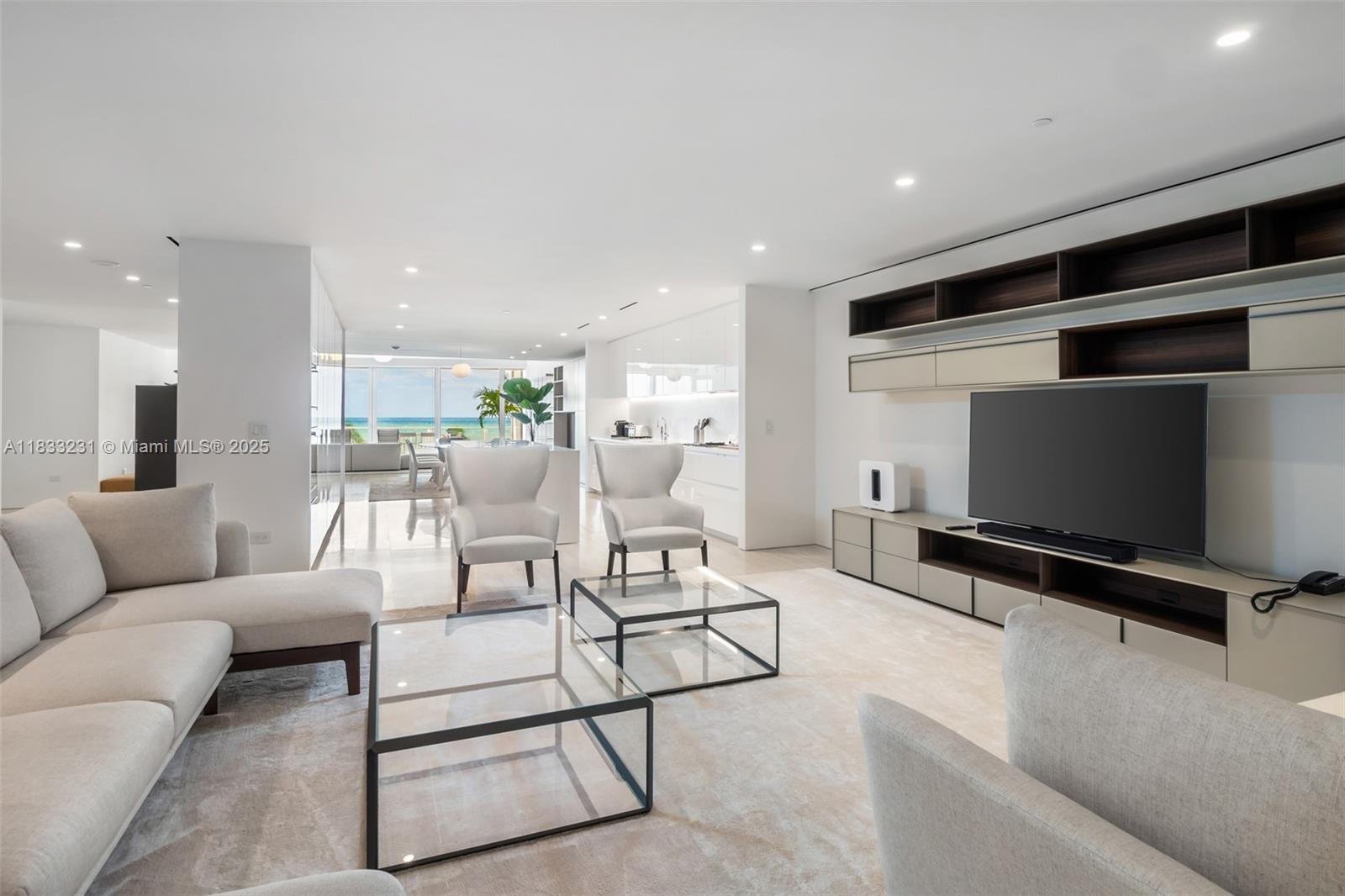 SURF CLUB CONDO - Residential