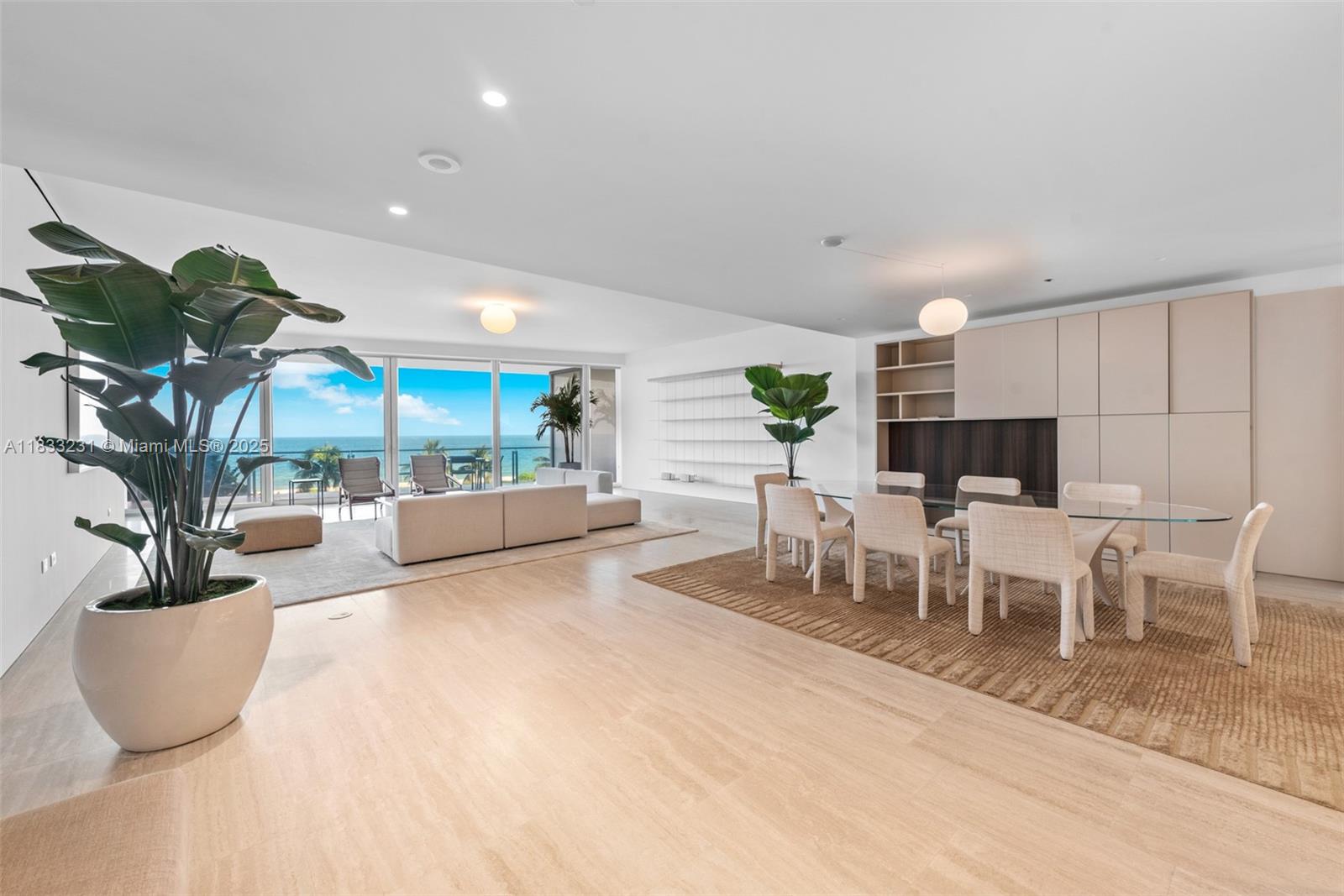 9001 Collins Ave S-305