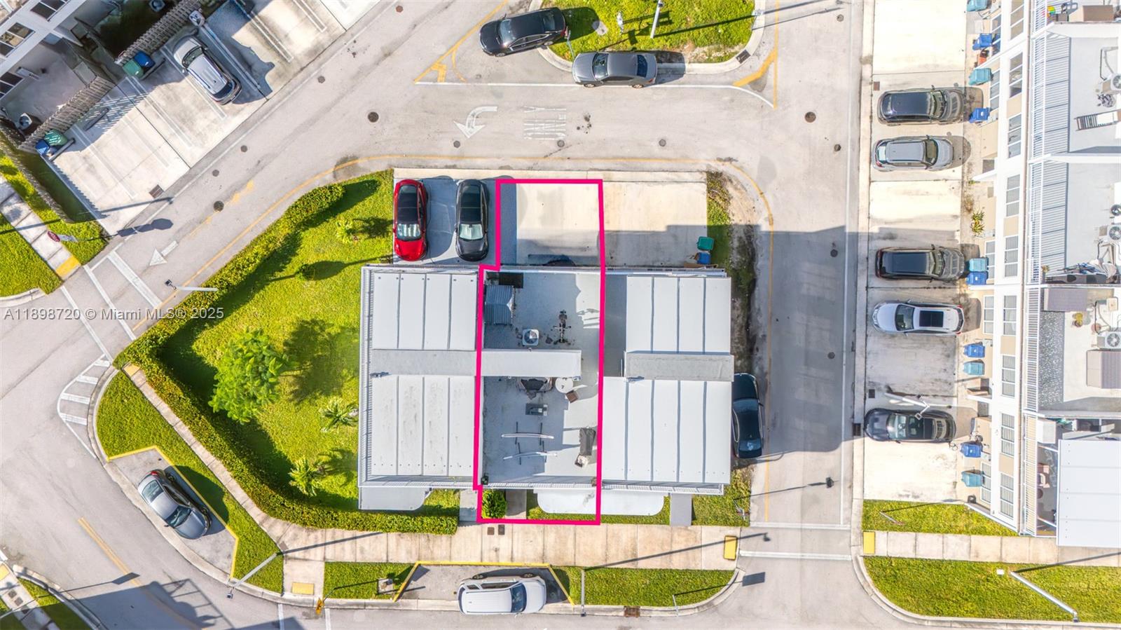 13966 SW 258th Way, Homestead, FL, 33032/$425,000 2 13966 SW 258th Way