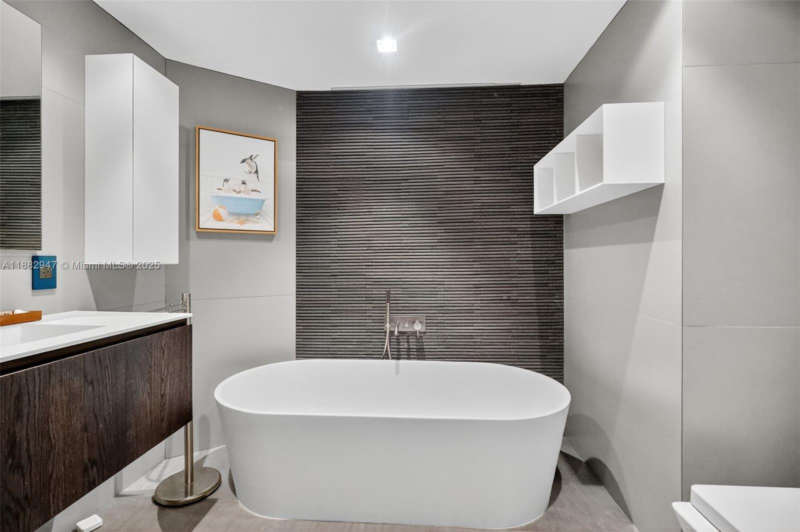 3000 ISL BLVD WILLIAMS IS - Residential