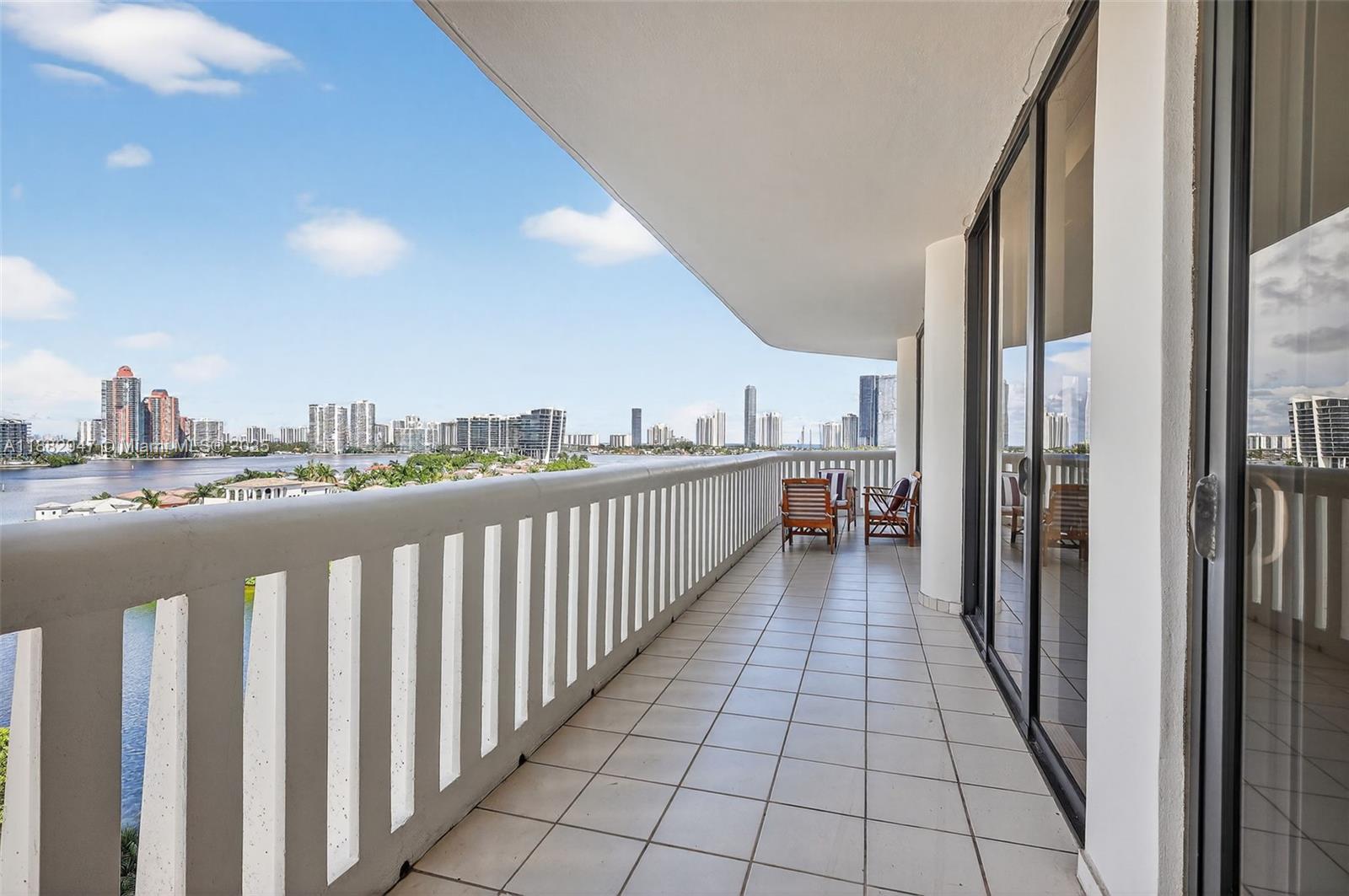 3000 ISL BLVD WILLIAMS IS - Residential