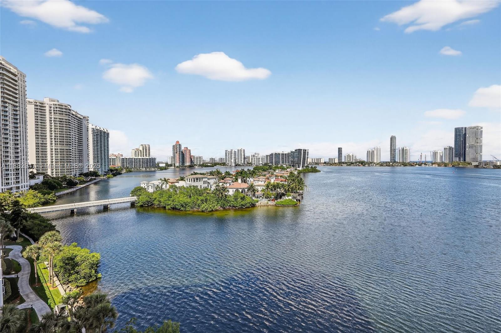 3000 ISL BLVD WILLIAMS IS - Residential