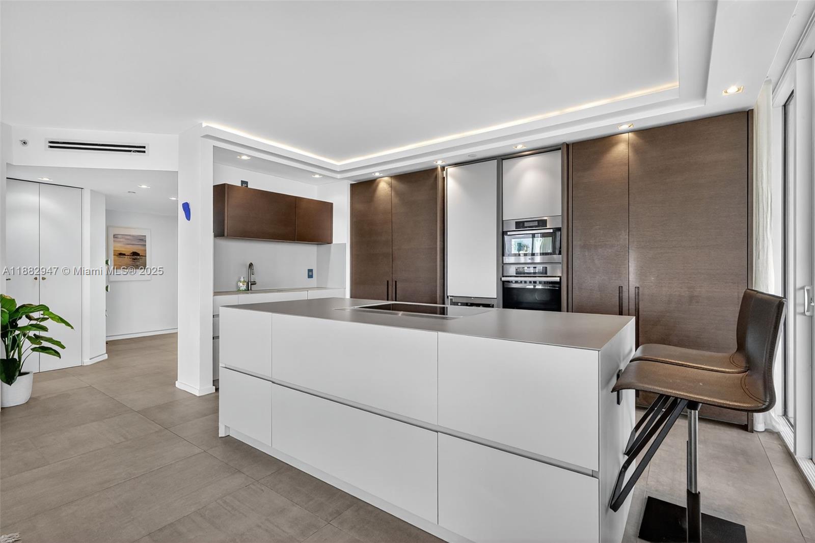 3000 ISL BLVD WILLIAMS IS - Residential