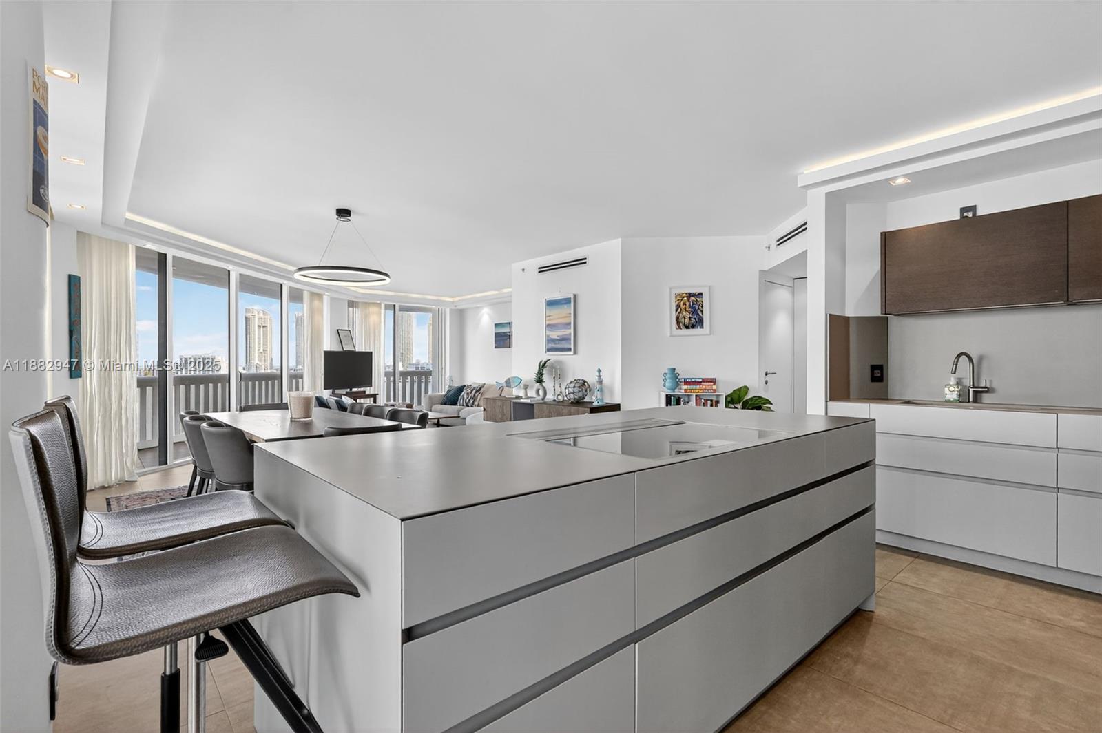 3000 ISL BLVD WILLIAMS IS - Residential
