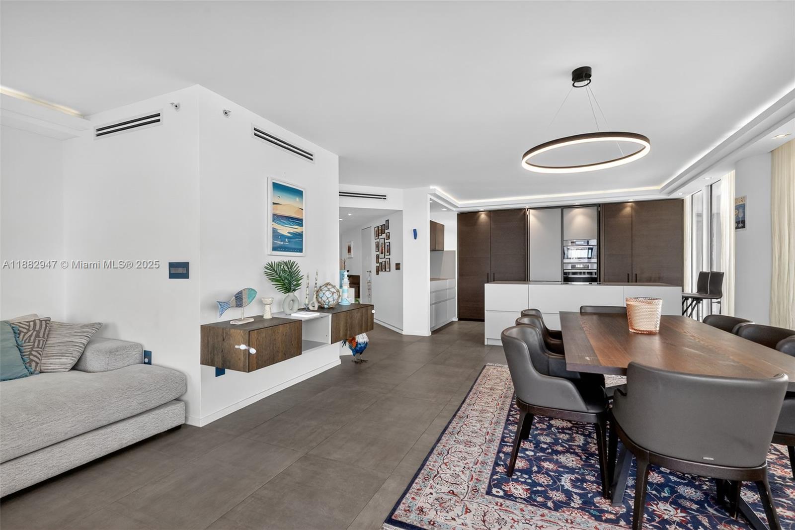 3000 ISL BLVD WILLIAMS IS - Residential