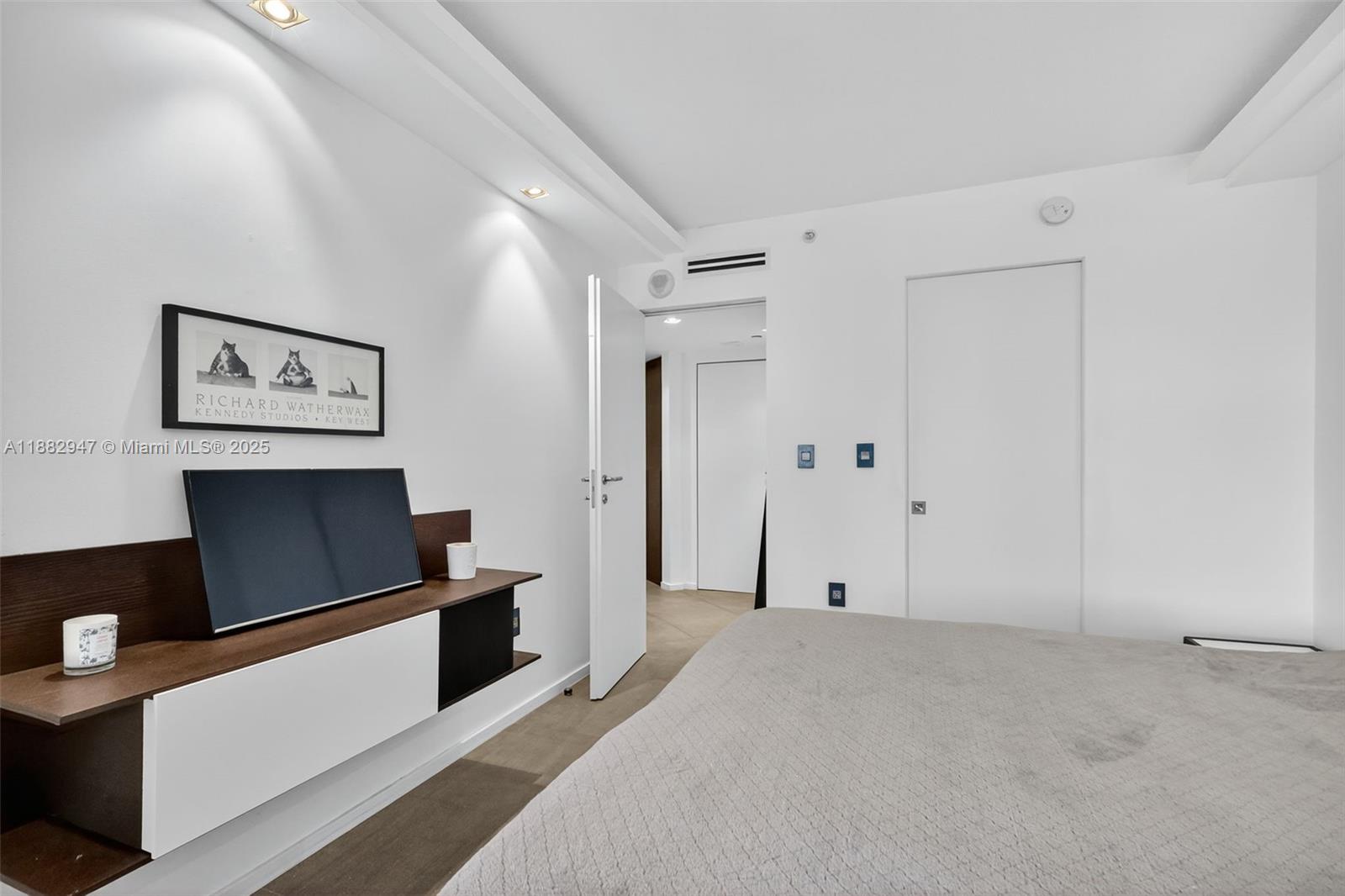 3000 ISL BLVD WILLIAMS IS - Residential
