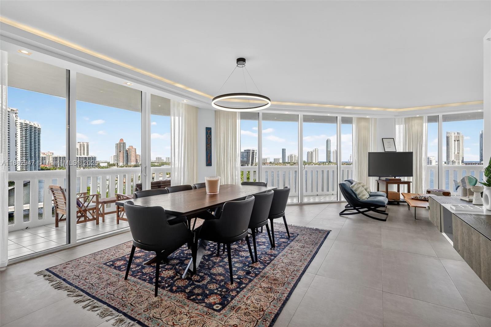 3000 ISL BLVD WILLIAMS IS - Residential