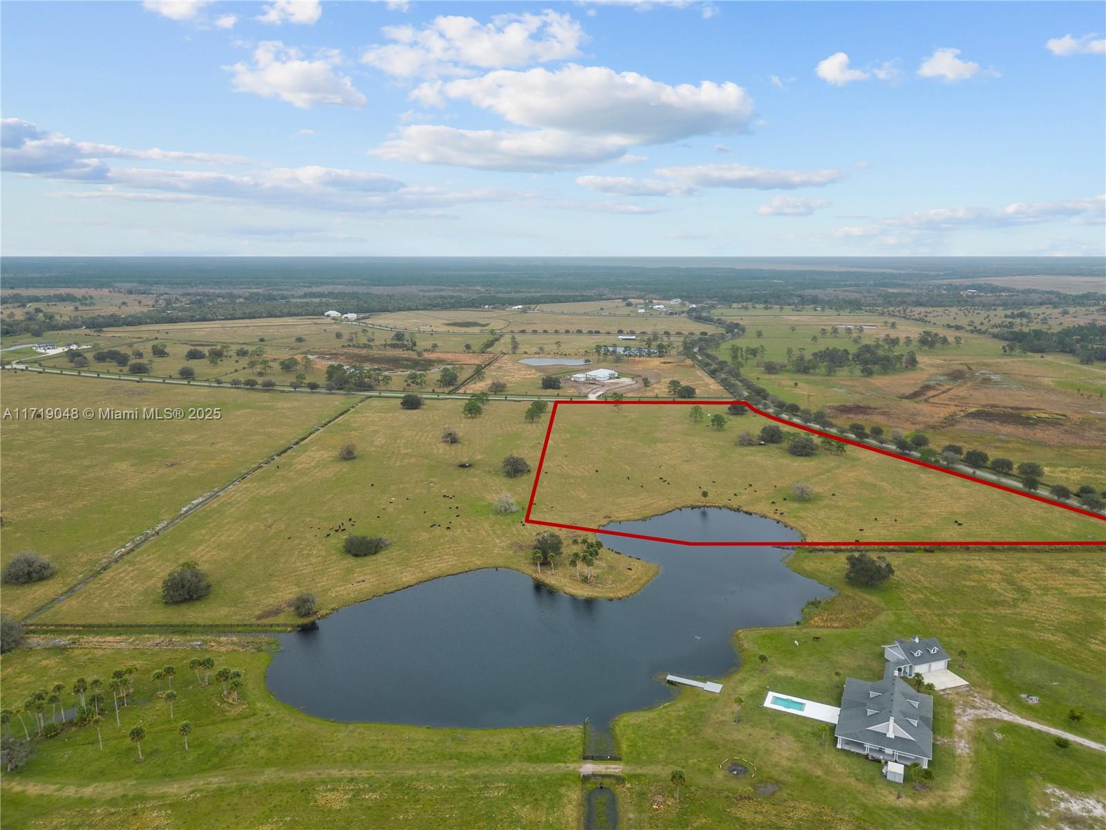 MARTIN COUNTY RANCH COMMU - Land