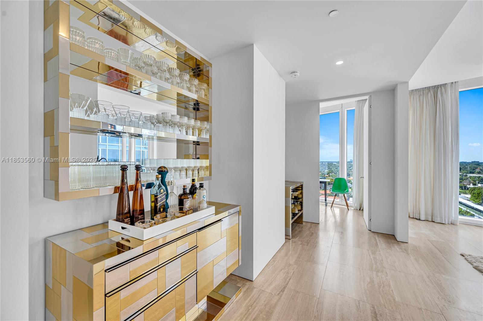 SURF CLUB CONDO - Residential