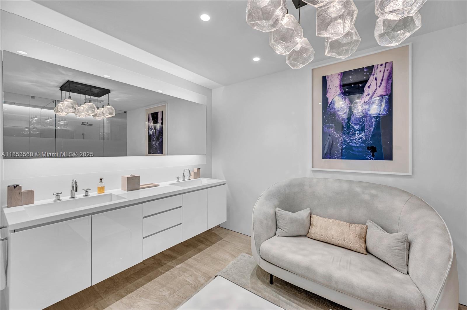 SURF CLUB CONDO - Residential