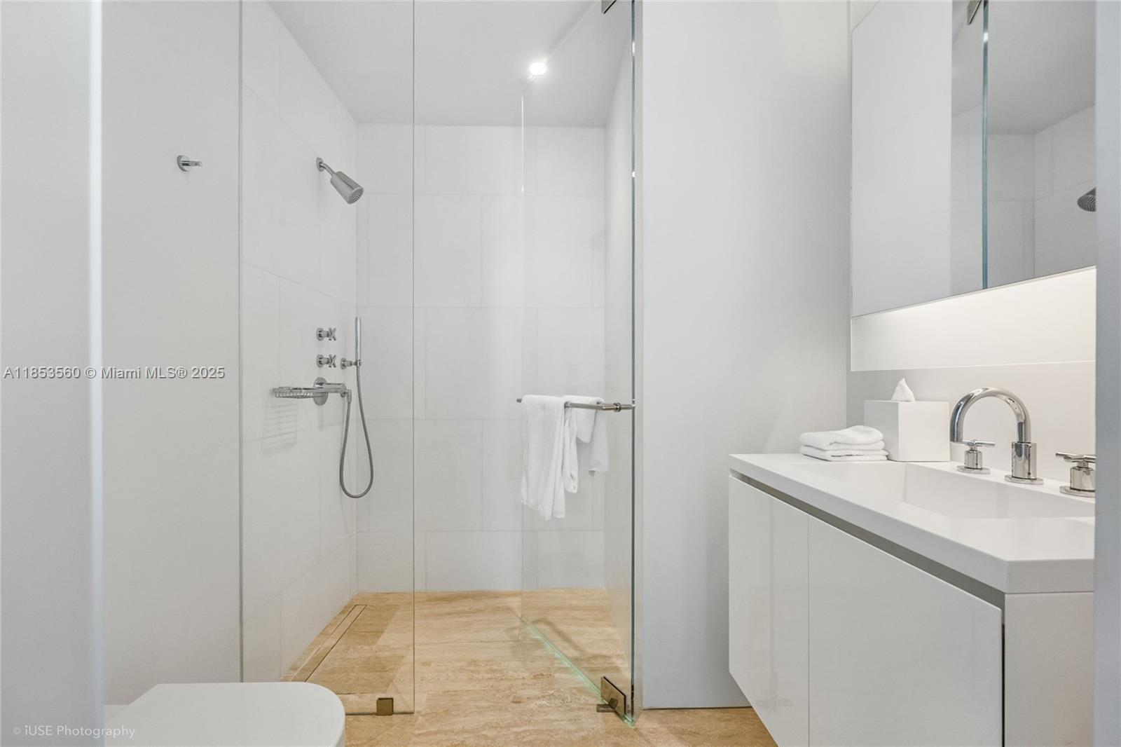 SURF CLUB CONDO - Residential