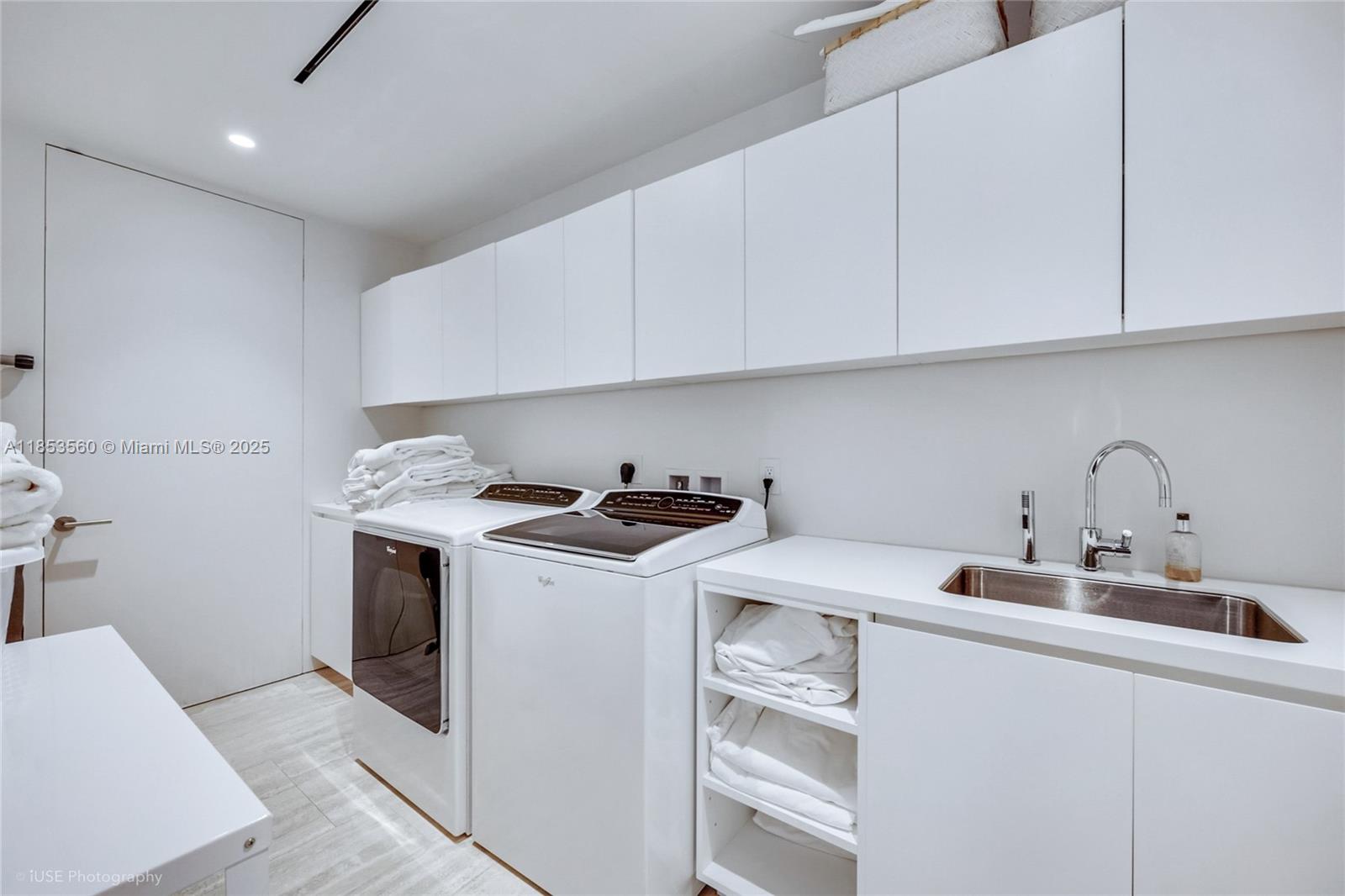SURF CLUB CONDO - Residential