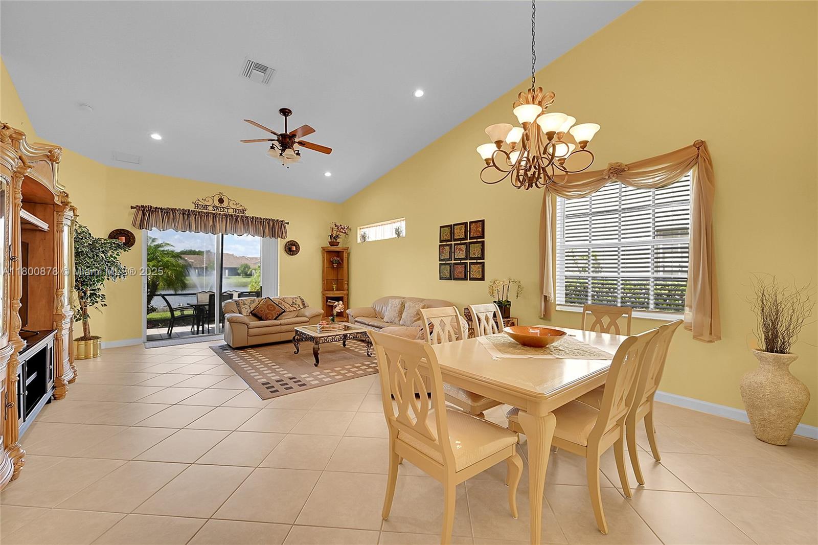 ADDISON LAKES - Residential