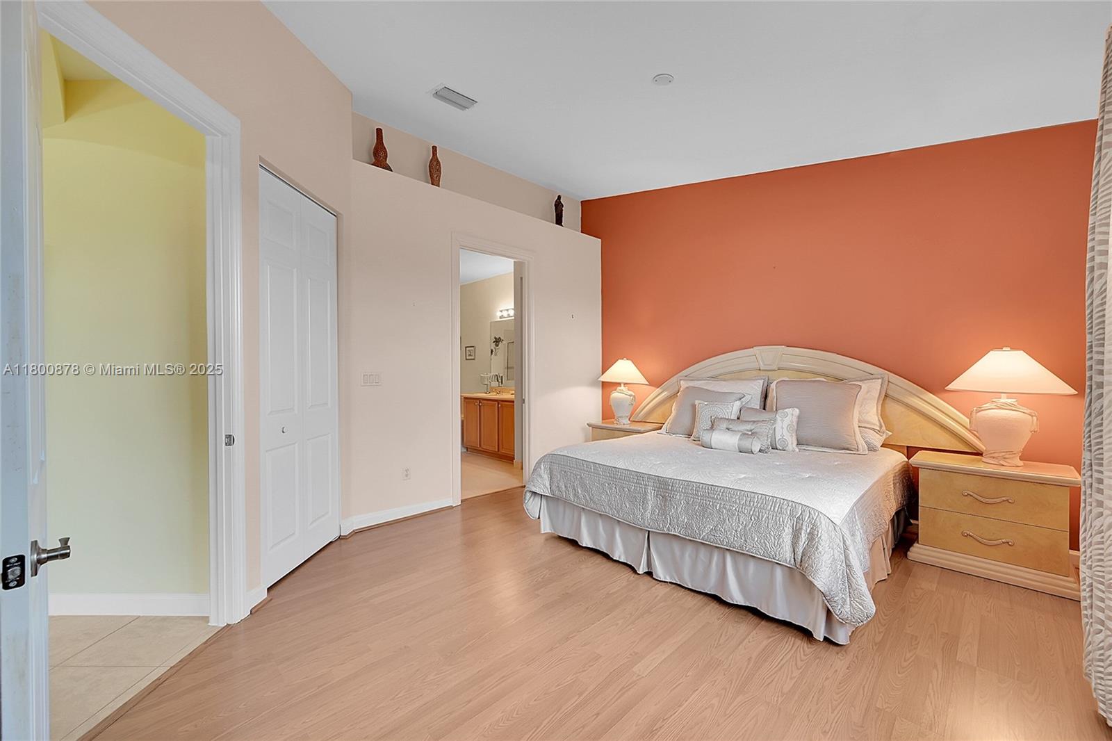 ADDISON LAKES - Residential