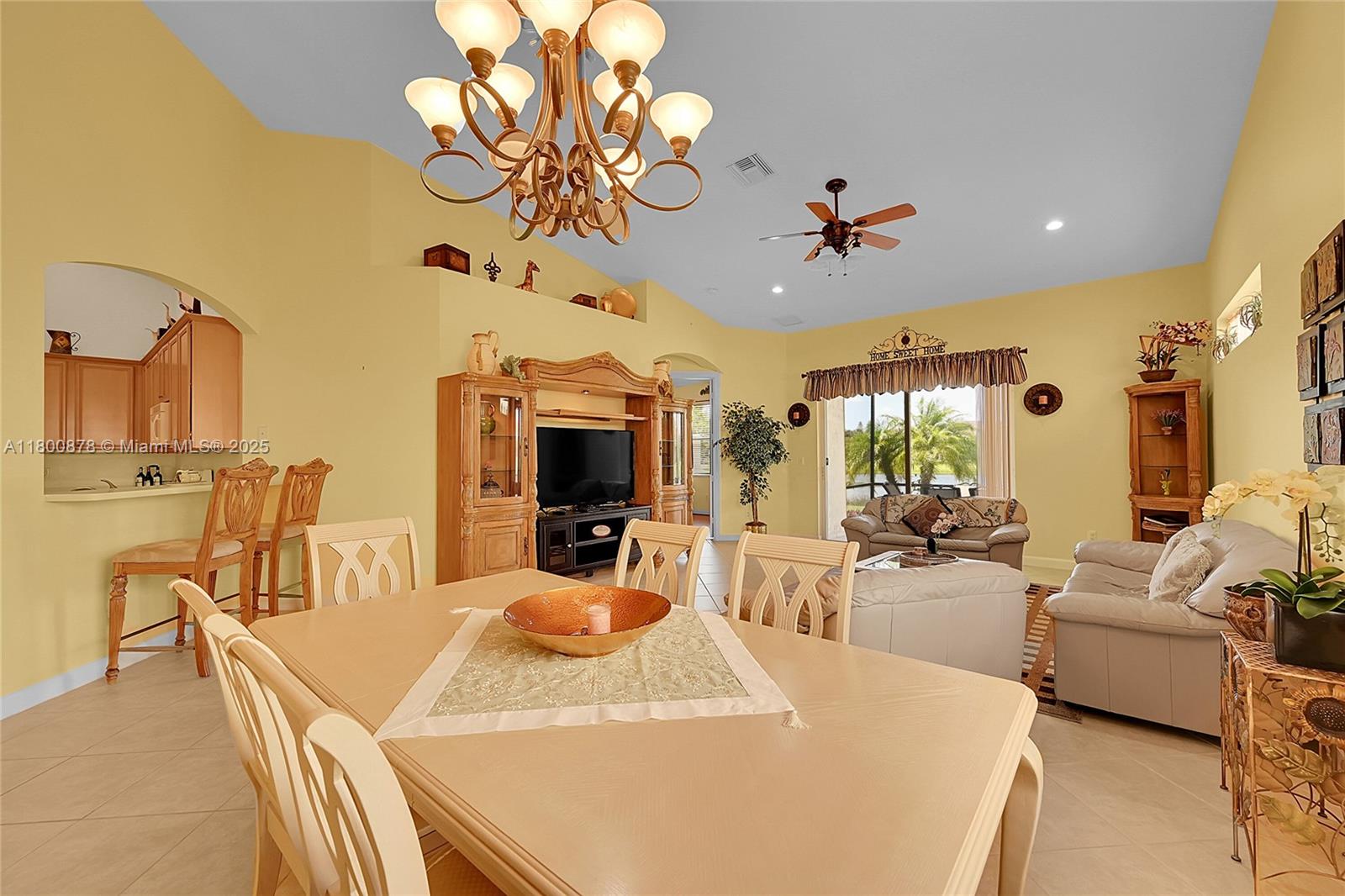 ADDISON LAKES - Residential