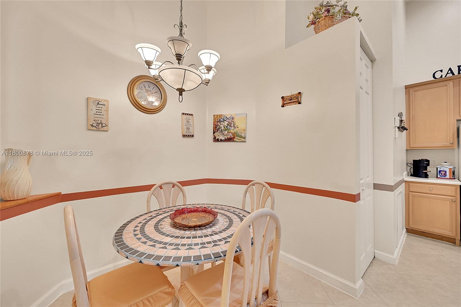 ADDISON LAKES - Residential