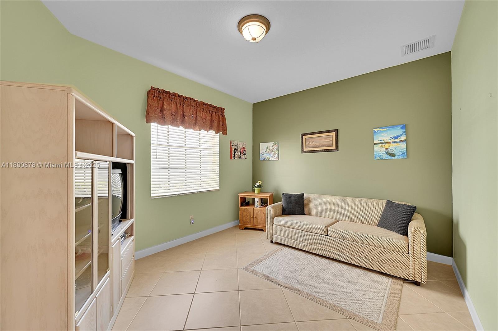 ADDISON LAKES - Residential