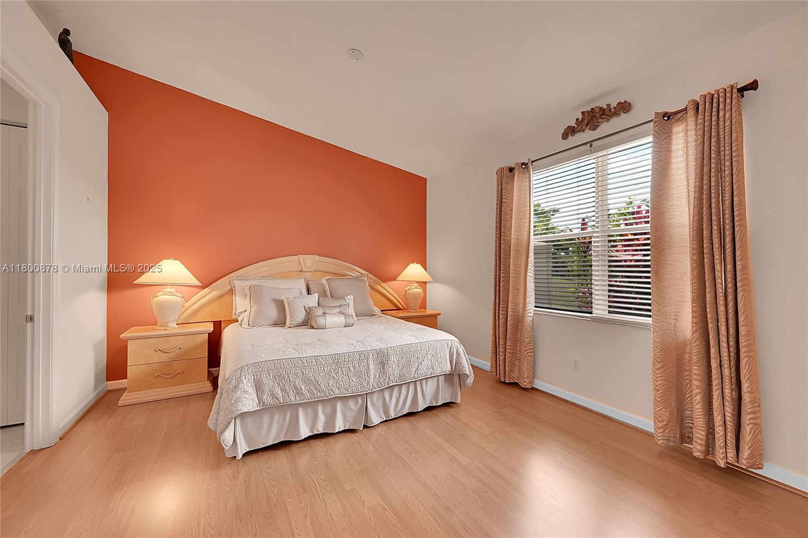 ADDISON LAKES - Residential